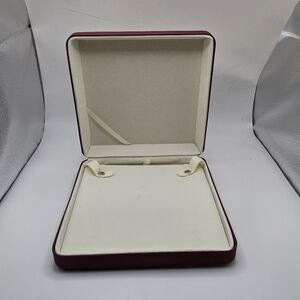 Maroon Necklace Display Case Or Storage *small Flaw As Pictured*